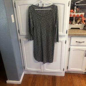 Gray/black 3/4 sleeves dress, 3 $10 items for $20